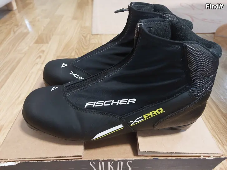 Säljes Fischer CX-Pro skidskor NNN