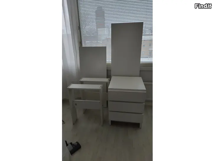 Bortges Kirjoituspöytä