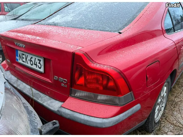 Myydään VOLVO S60 2.4i  -01  2000-2010