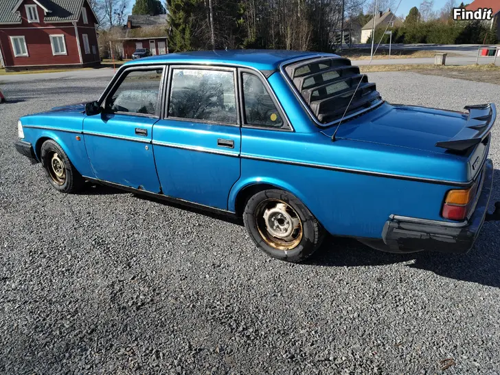 Myydään Volvo 240 diesel