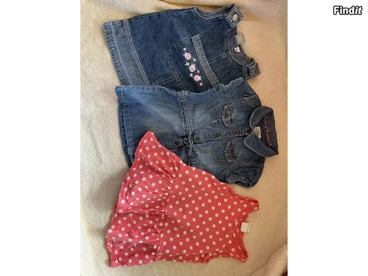 Säljes Klädpaket i storlek 68         delvis helt nya kläder
