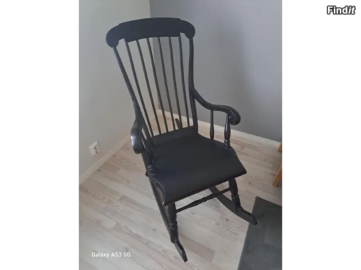 Myydään Keinutuoli VARATTU