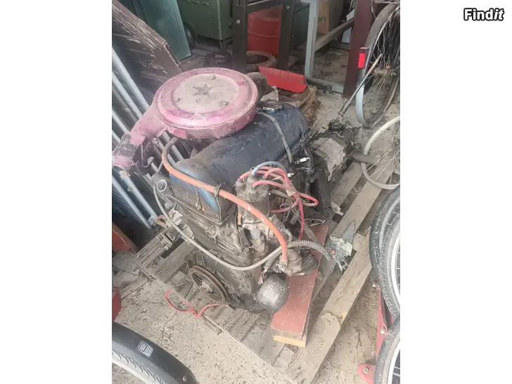 Säljes Lada motor o växellåda