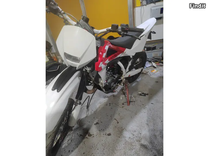 Säljes Husqvarna 125 sms