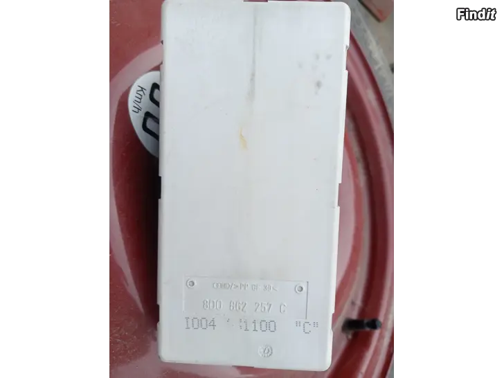 Myydään Audi A3 2002 keskuslukon pumppu 8D0862257C