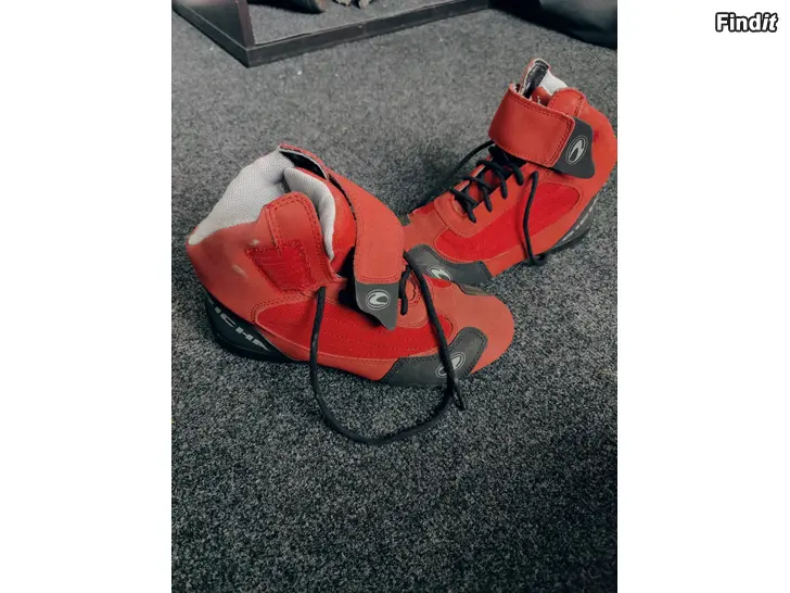 Myydään MC skor 38 och 39