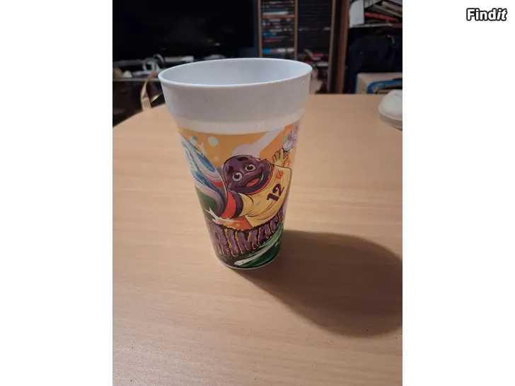 Säljes Plast muggar