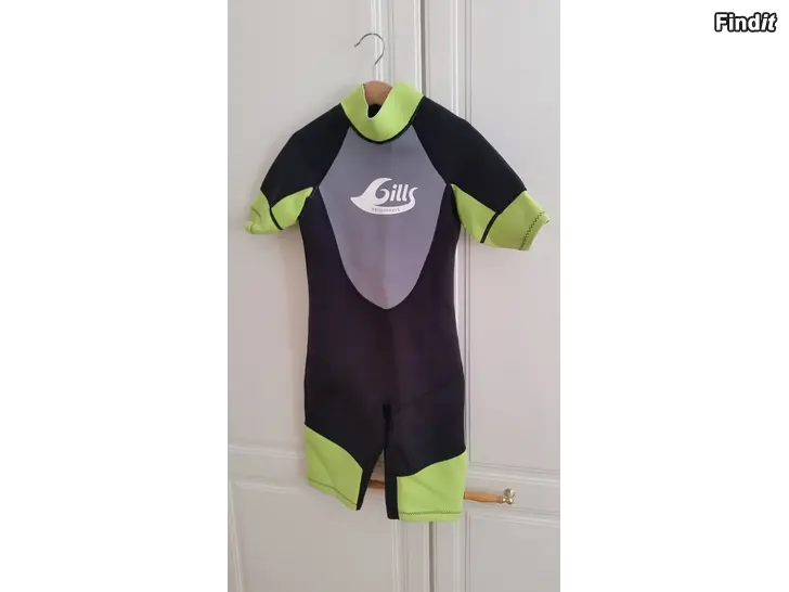 Myydään Gills 8 Watersports märkäpuku musta-vihreä  -14e