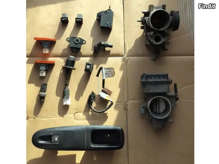 Myydään Kaasuläpäkotelo kaasuläpäanturi tyhjäkäyntianturi