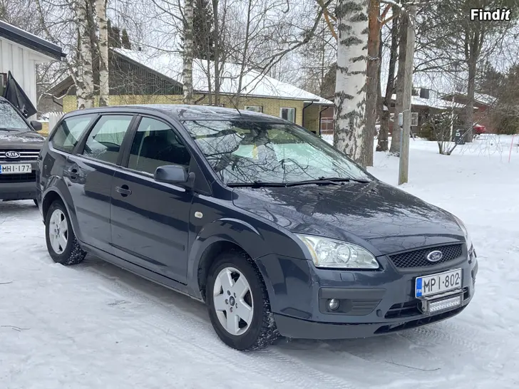 Myydään Ford Focus 1.6 -07