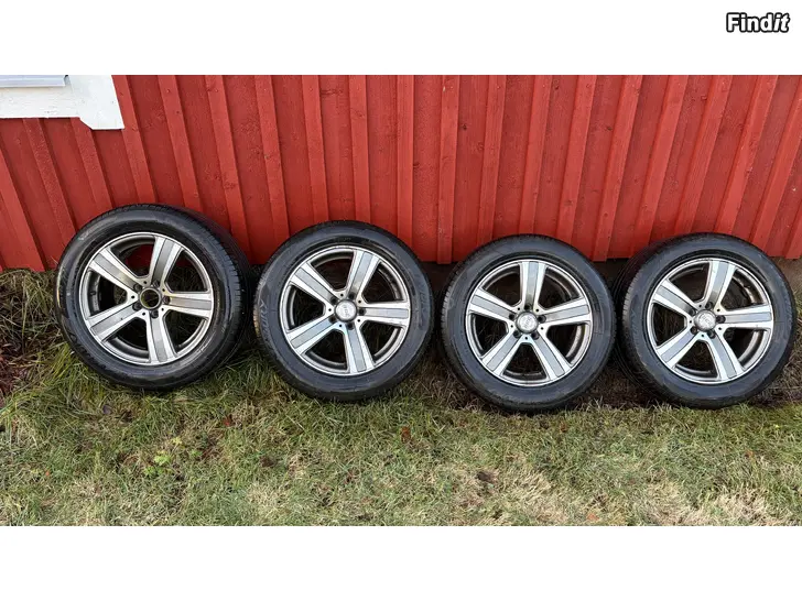 Säljes Sommardäck med fälgar 215/55/16