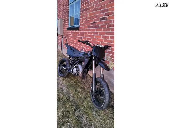 Säljes Husqvarna sm125