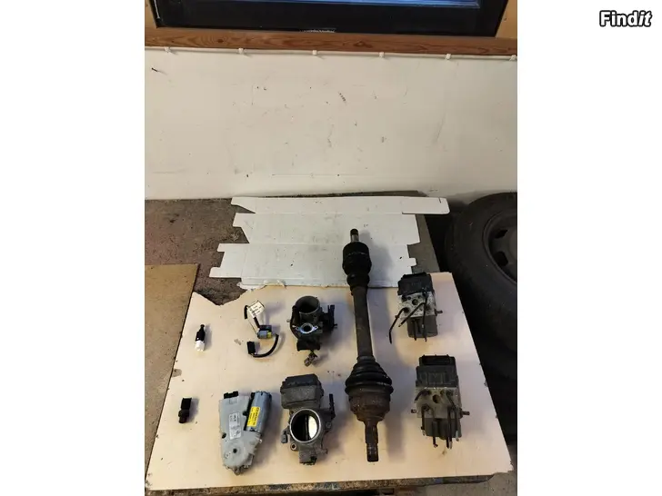 Myydään Vetoakseli abspumppu