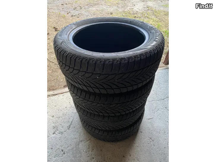 Myydään Friktionsdäck 4st Goodyear UltraGrip Ice 2  215/55R17 98T