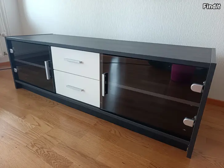 Myydään Musta tv-taso 140cm
