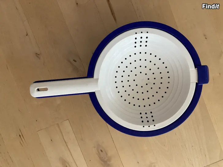 Säljes Tupperware Dubbelsil
