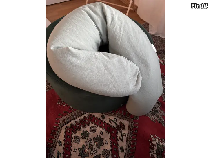 Säljes Doomoo-amningskudde