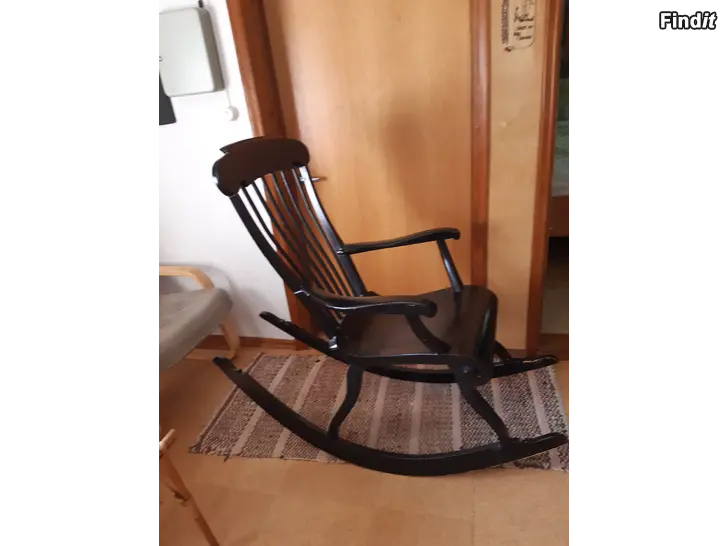 Säljes Väl bibehållen gungstol