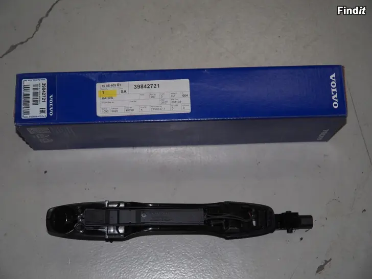 Myydään Volvo XC90 ovenkahvan runko 39842721