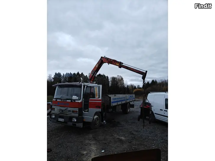 Säljes Volvo fl614 med kran
