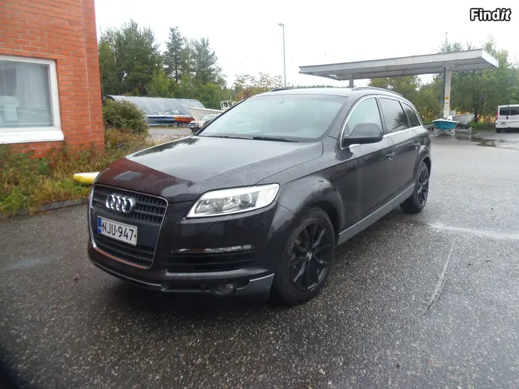 Myydään HIENO AUDI Q 7  3,0 L 4-VETO TD 2007 VETOMASSA JARRUIN 3500  NYT 5900  HIENO MAASTURI
