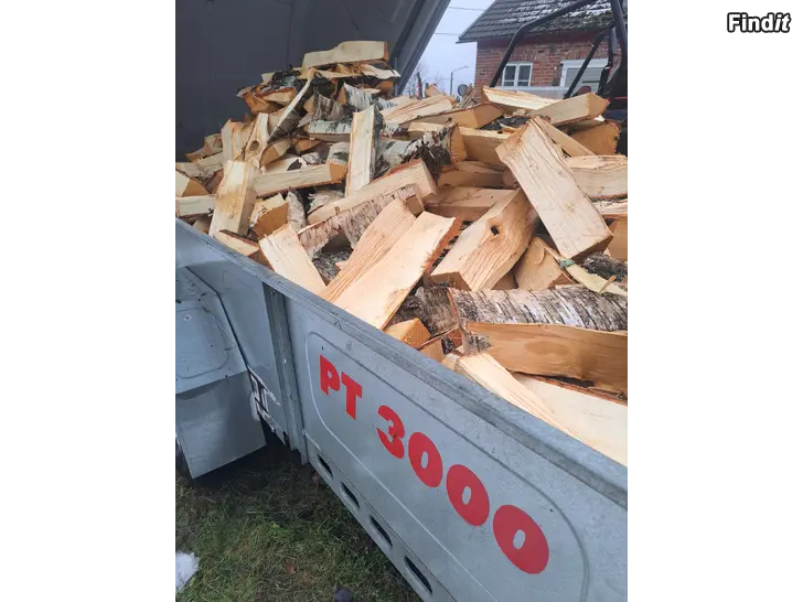 Säljes Stort lass björkved gratis hemkörning inom närområdet