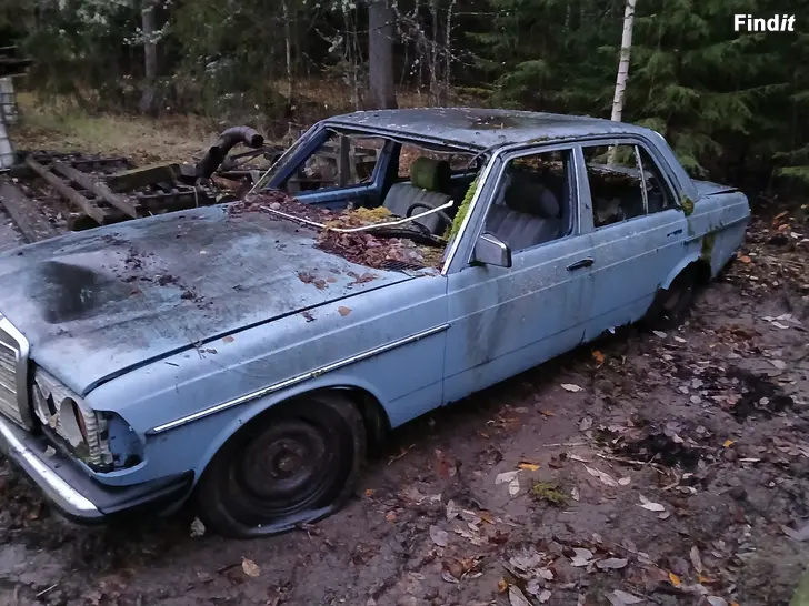 Säljes Mercedes w123 reservdelsbil