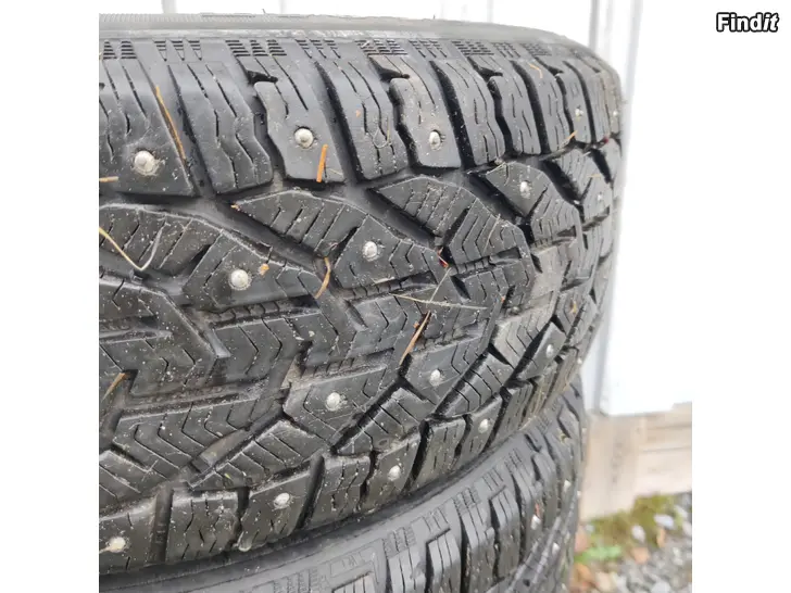 Säljes Vinteringar 205/55 R16