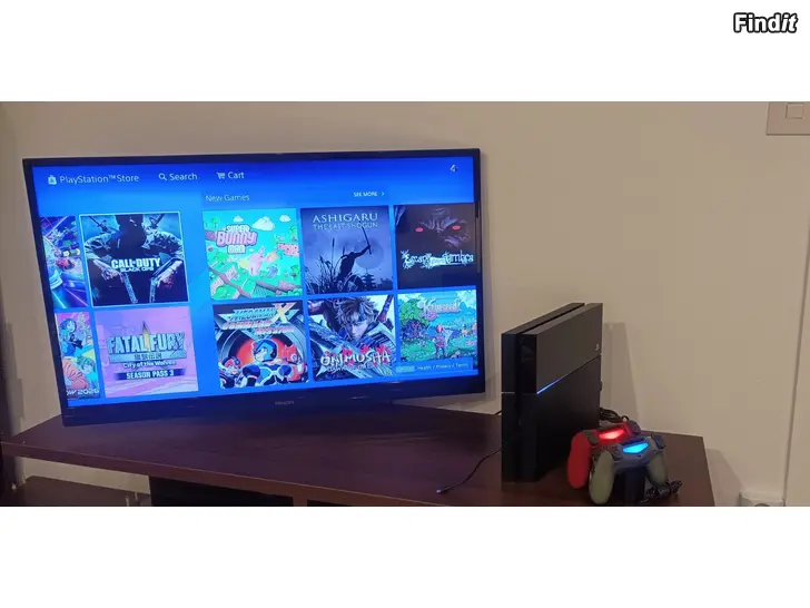 Säljes Sony PlayStation 4 PS4 500GB + 2 kontroller + laddstation