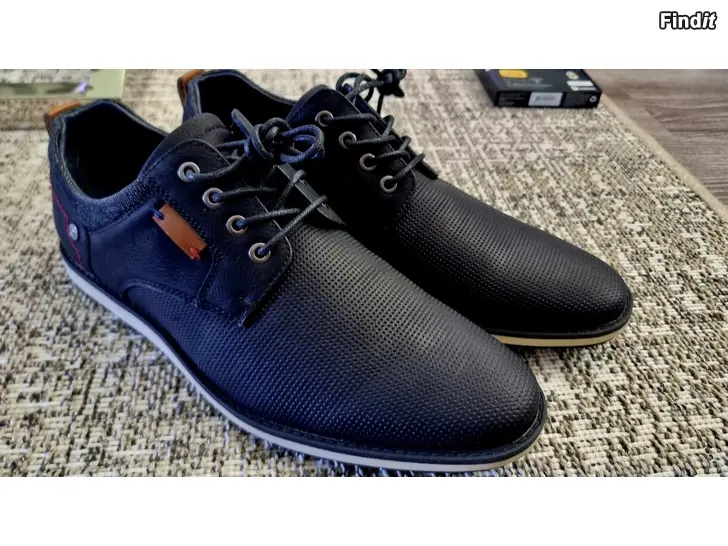 Myydään Kengät uudet koko 43