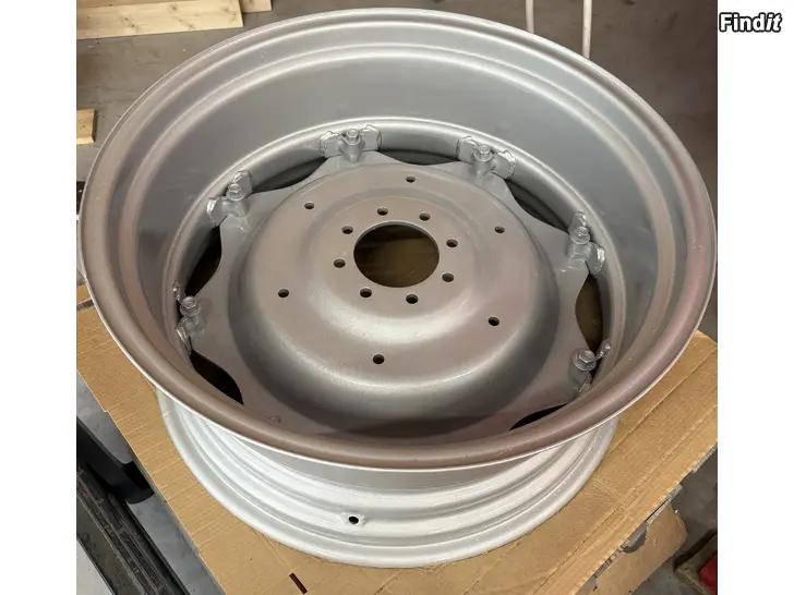 Säljes MF 3000 fälgar DW15 X 34