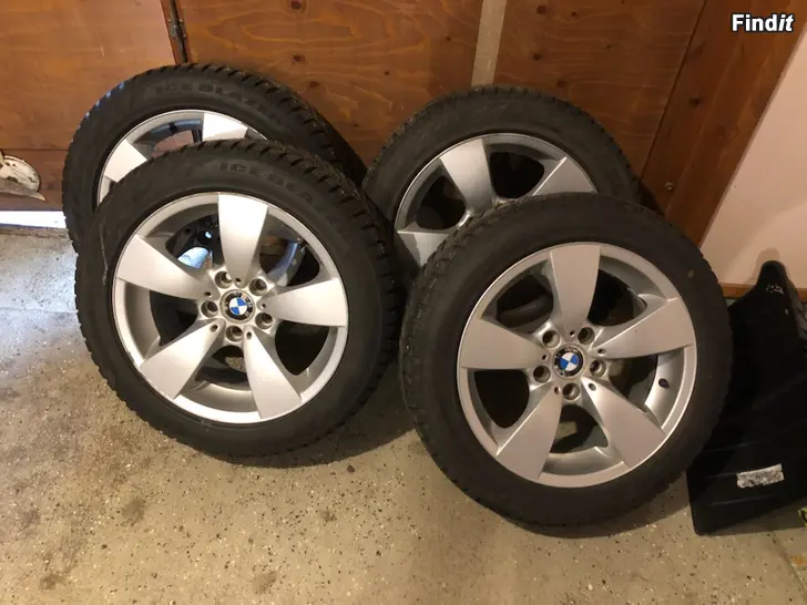 Säljes Orginal BMW däck och fälgar