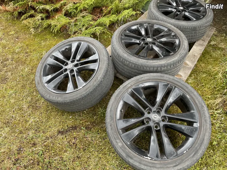 Myydään Aluminiumfälgar 18 tum med sommardäck