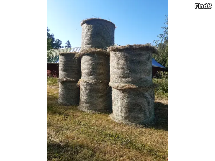 Myydään Kuivaheinää