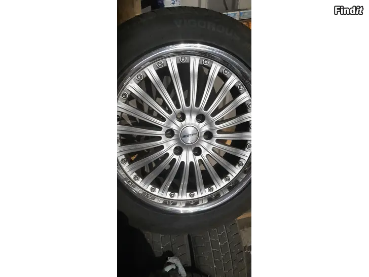 Myydään Mb Sprintterin vanteet/renkaat