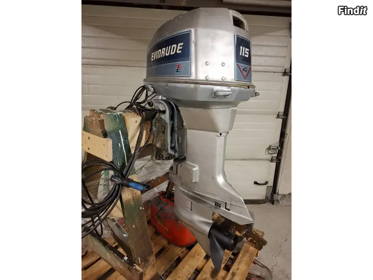 Myydään Evinrude V4