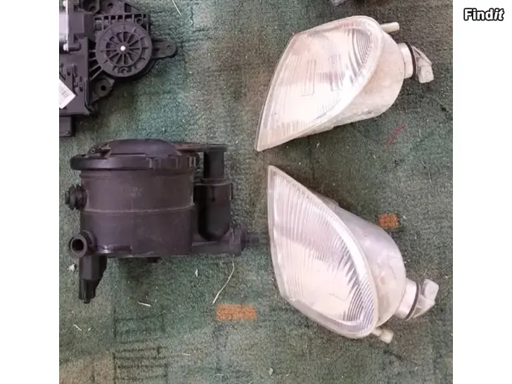 Myydään Dieselsuodatimenkotelo etuvilkkut takaumpio