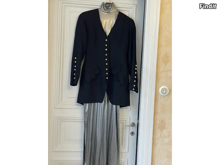 Säljes Långklänningar