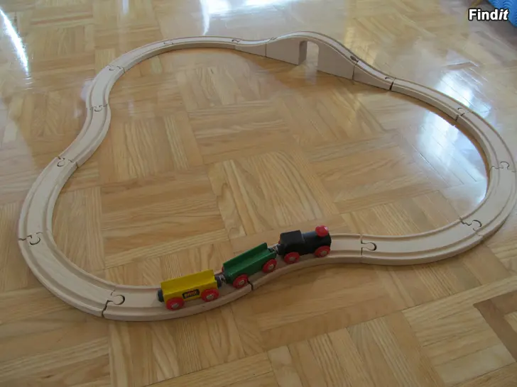 Säljes Brio tågbana