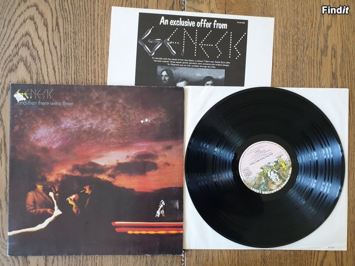 Säljes Genesis, and then there were three. Vinyl LP