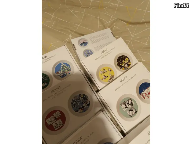 Myydään Muumilautaspakkauksia