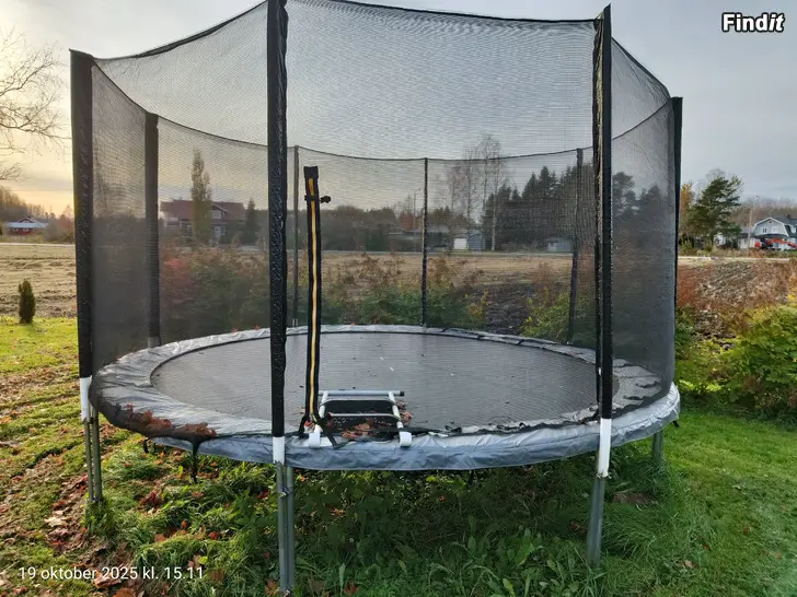 Myydään Studsmatta/Trampolin