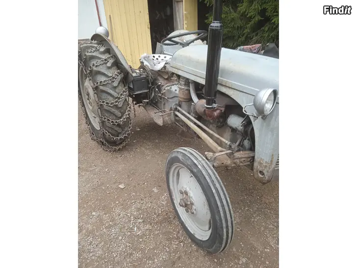 Myydään Traktori ferguson diesel