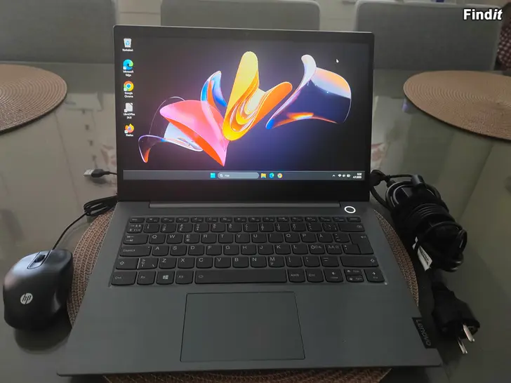 Myydään Lenovo ThinkBook 14 Core i5 3.5 GHz - NVMe SSD 256 Gt - 8GB DDR4