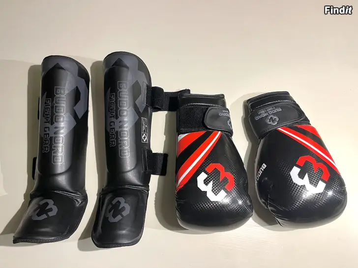 Säljes Handskar o benskydd till Kickboxning / thaiboxning