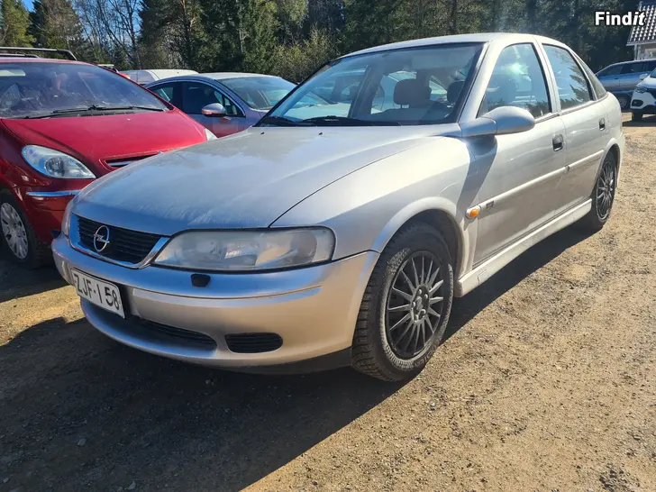 Säljes OPEL VECTRA GTS 5d Hb  besiktad 3/25