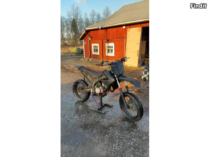 Myydään Derbi senda
