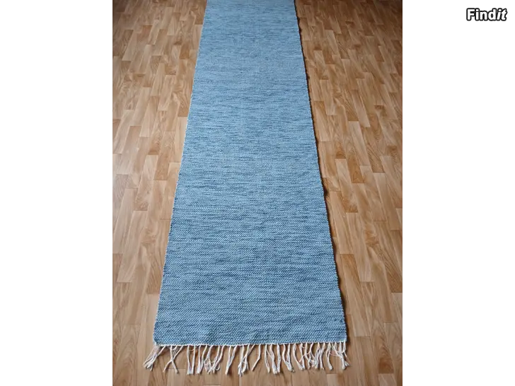 Myydään Sävytetty sininen matto 270x73cm