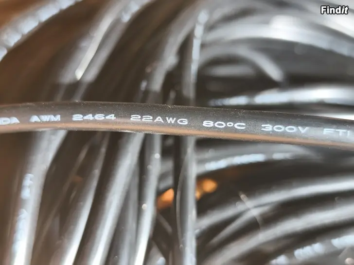 Säljes Peräkärryn johto