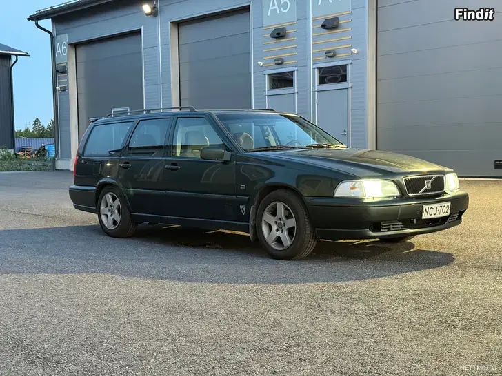 Säljes Volvo V70